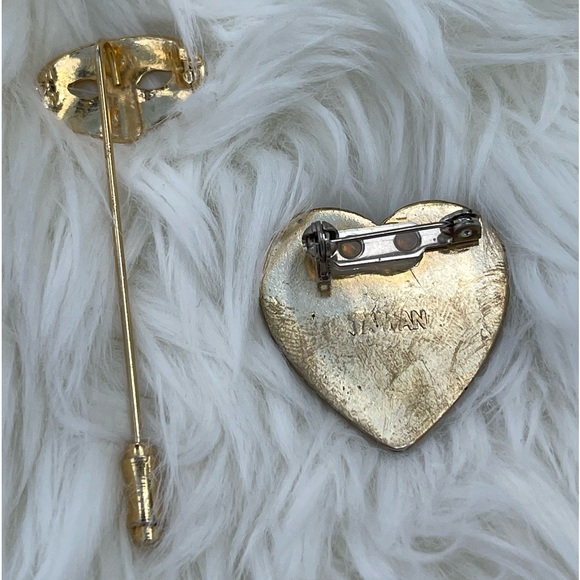 Mask pin and heart brooch - Picture 3 of 3